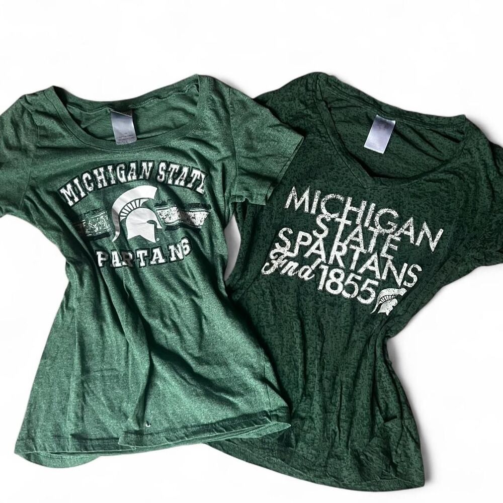 Set Of 2 size Medium Michigan State Spartans Green & White Womens's Tees.